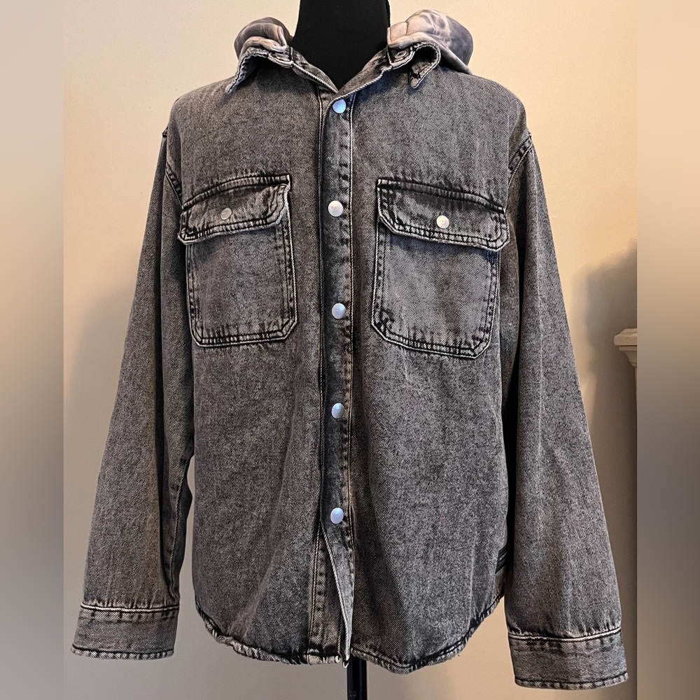 Zara Boys Size 13-14 Button Down Hoodie